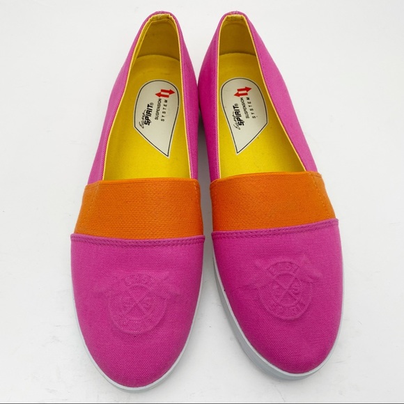 Easy Spirit Shoes Easy Spirit Pink Canvas Slip On Skimmer Sneaker Size 95b Poshmark